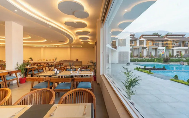 Evara Spa & Resort
