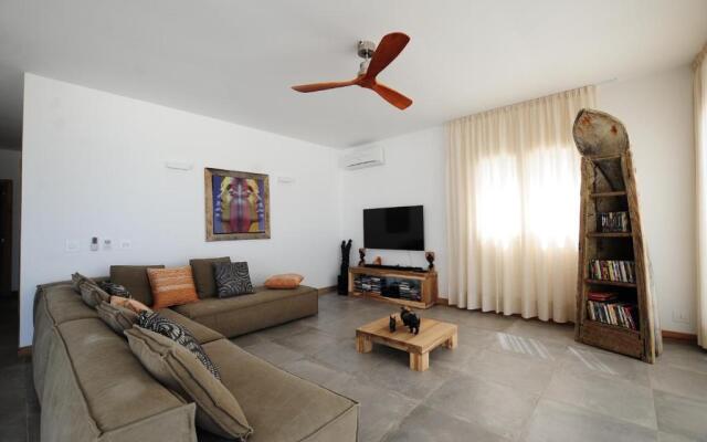 Amani Home - Moja Private Beach Suite
