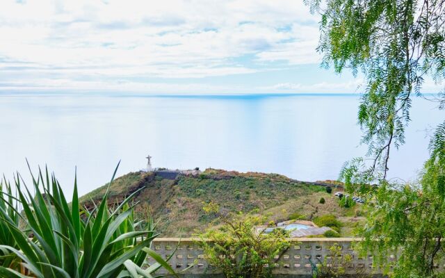 Garajau House - Sunrise to Sunset Ocean View Villa