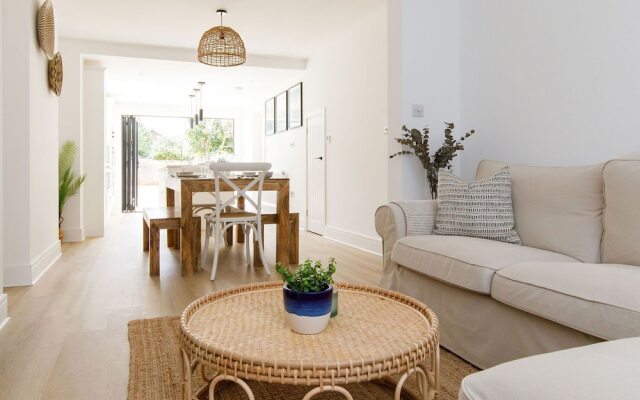 Stylish 2 Bed City Stay
