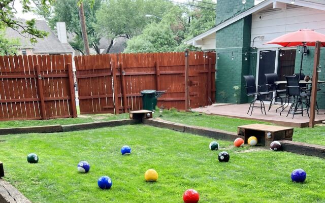 Austin Uncommon Room Rentals