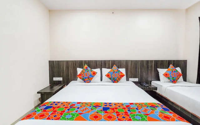 Fabhotel Rove Inn & Suites
