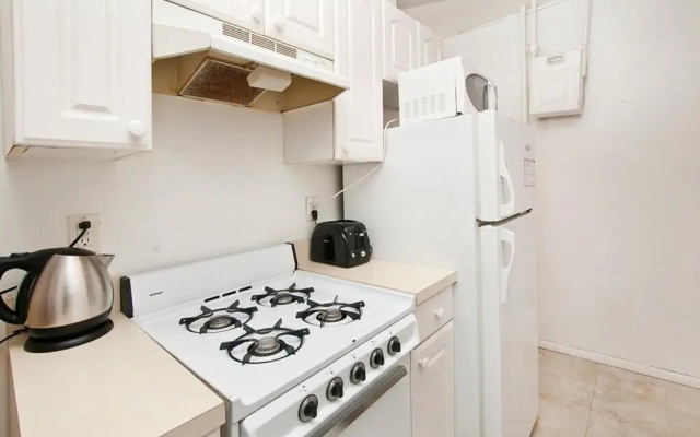 Spacious 2 BR - Upper East / 329#13