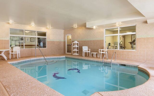 Country Inn & Suites by Radisson, Smyrna - Atlanta Northwest