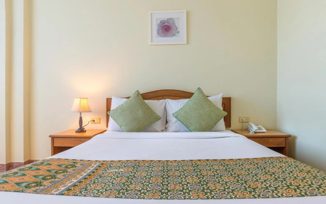 Sripet Hotel