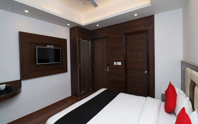 Capital O 26634 Grand Sm Regency