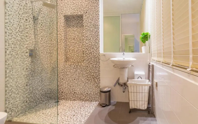 Luxury 3 Bedroom Villa, Sea View (PM-A5)