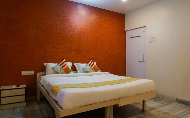 "Oyo Home 19648 Spacious Stay Near Wax Musuem"