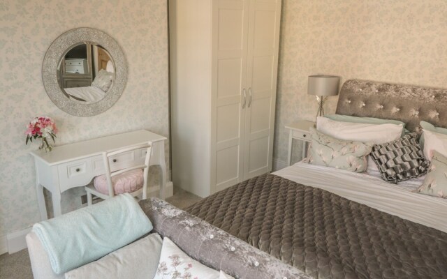 Allium House