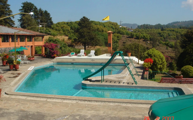 Hotel Pie de la Sierra