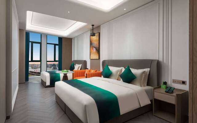 Wingate by Wyndham Urumqi Railway Station