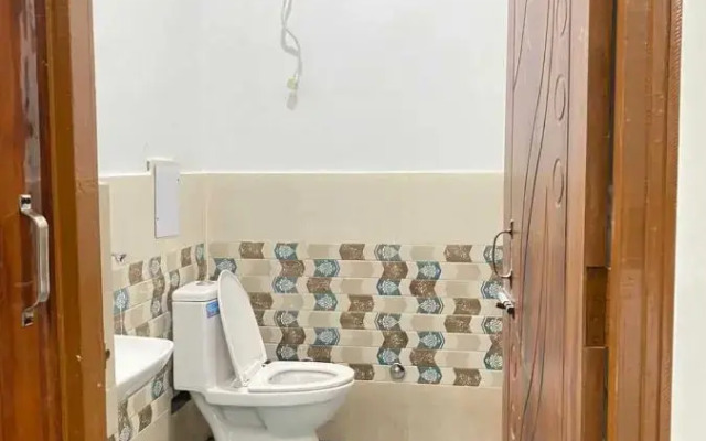 Oyo 806870 Hotel Mahima