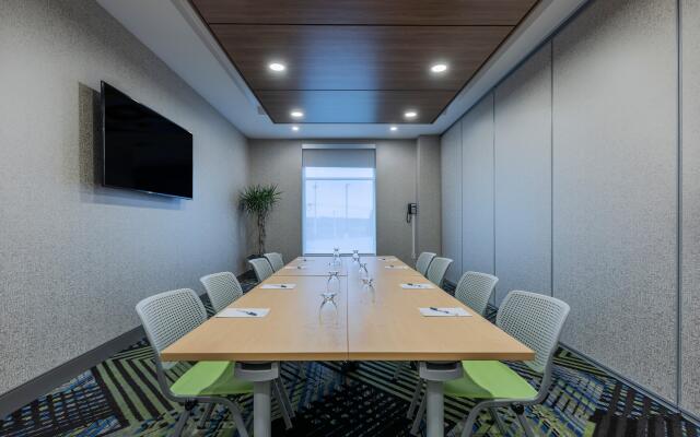 Holiday Inn Express & Suites Moncton by IHG