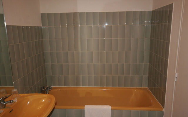 Hôtel Restaurant La Mangeoire – Relais Paris Bâle