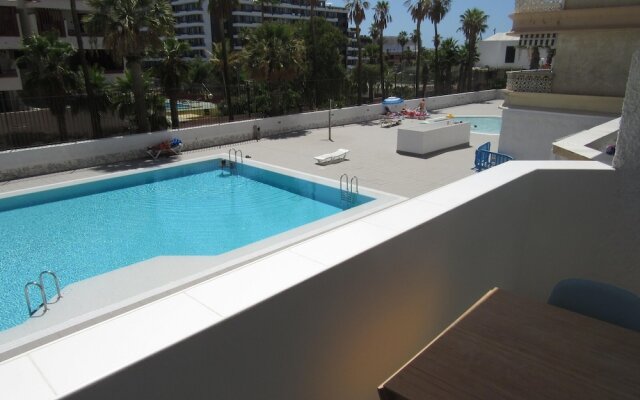 Apartment with One Bedroom in Playa de las Americas, with Pool Access, Furnished Balcony And Wifi - 500 M From the Beach