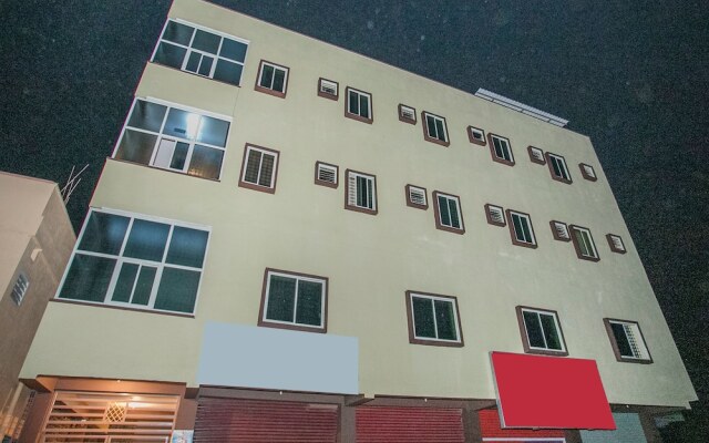 Sri Guru Residency By OYO Rooms