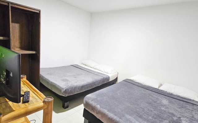 La Mercedes Lite Hostal By MH