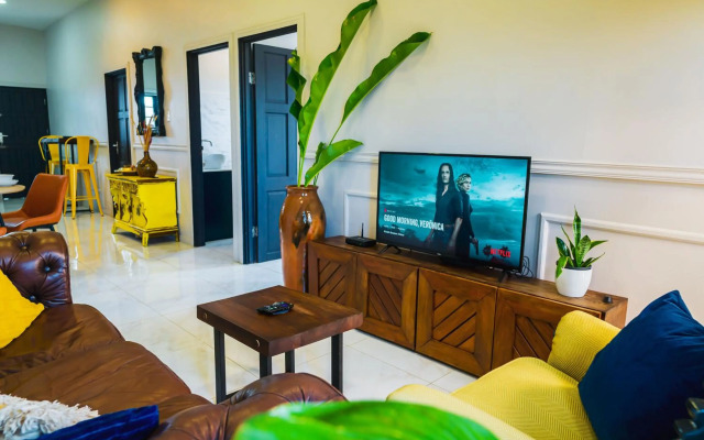 Cozy and quirky Wolf Apartment