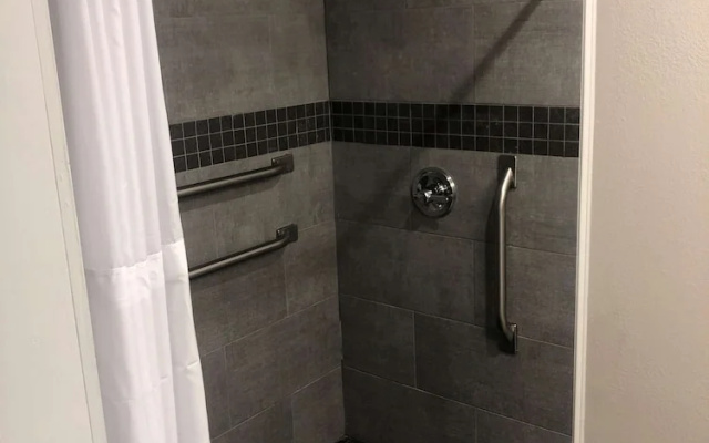 America's Best Inn & Suites Lafayette