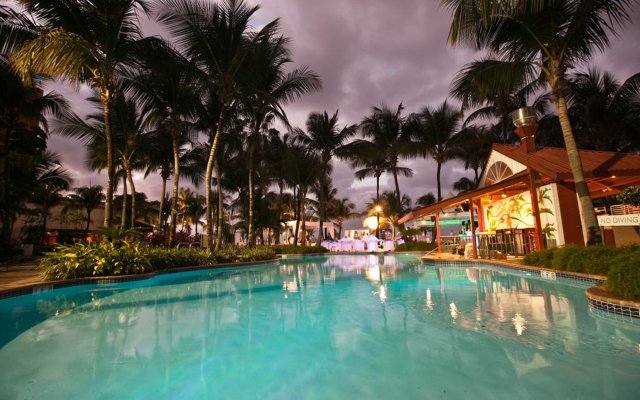 Courtyard by Marriott Isla Verde Beach Resort