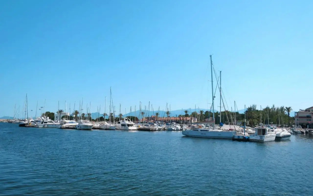 Studio Marina Village-6