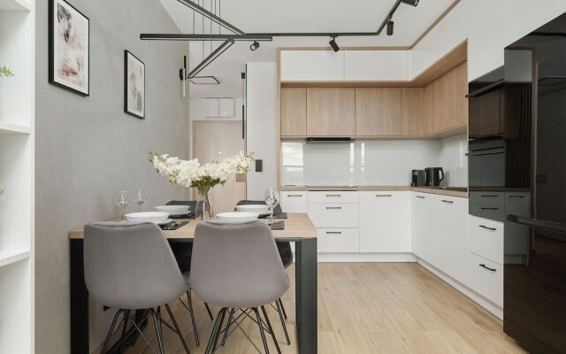Moonlight Apartment by Renters