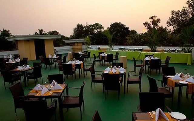 Sreelakshmi Residency - 4 Star Hotel