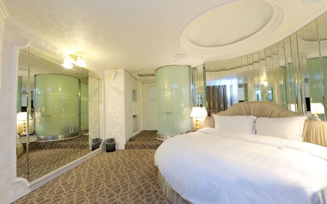 Free An Hotel