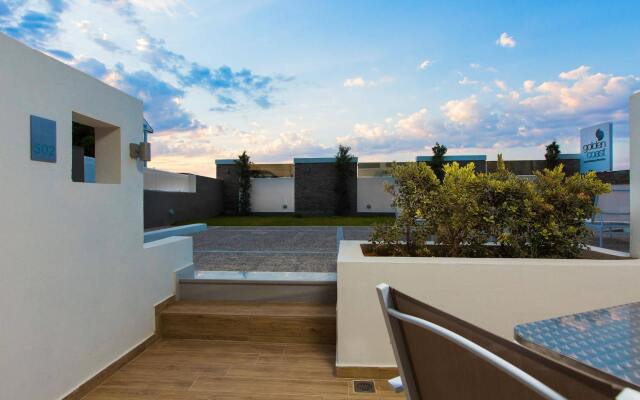 Golden Coast Apartments