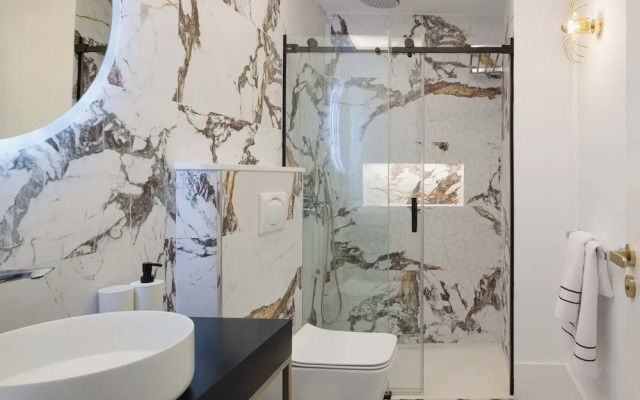 Blue Marina Suites Boutique Apartments