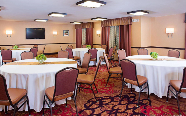 Homewood Suites by Hilton Carle Place - Garden City, NY