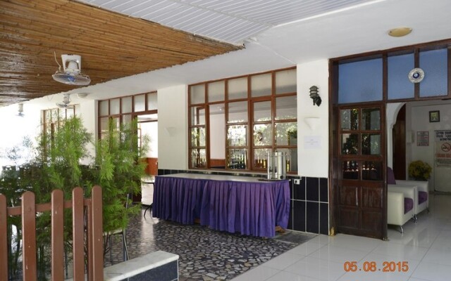 Cemre Hotel