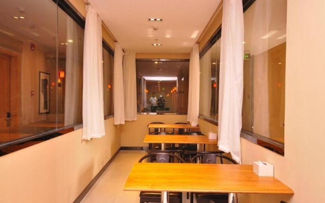 7Days Premium Ji`nan Luokou Clothing City Wuying Hill North Road – Restaurant – Jinan