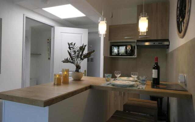 Studio meublé face au golf