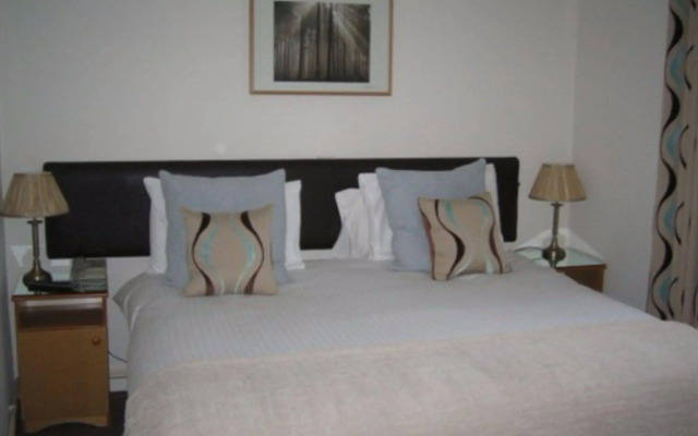 Dobbins Inn
