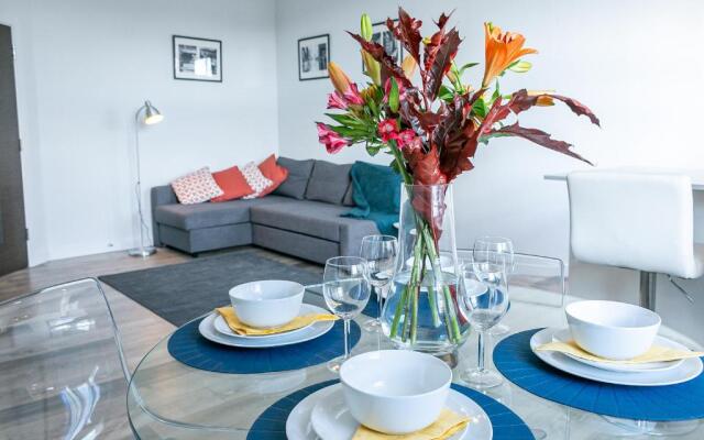 Executive Apartment Close to Station
