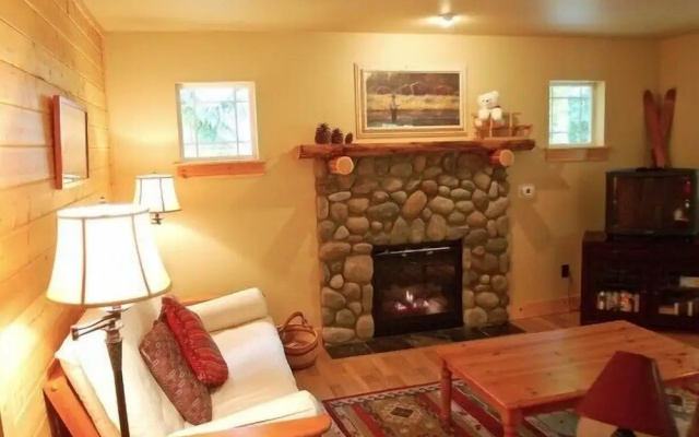 Mt Baker Lodging Cabin 95 - Sleeps 4