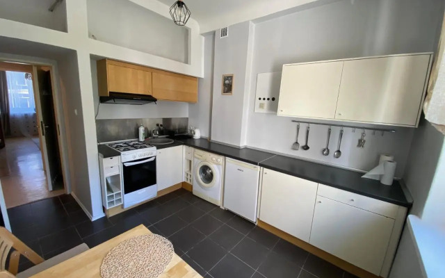 Krucza Street 51 in the City Center