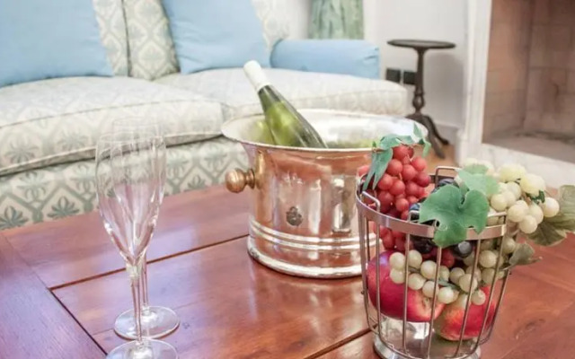 RHS Serviced Apartments Como