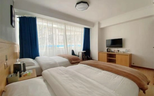 Light hotel
