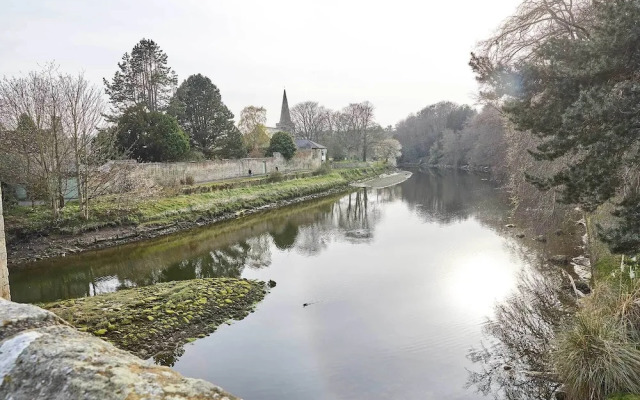 Host Stay The Blacksmiths