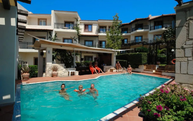 Eva Studios & Apartments