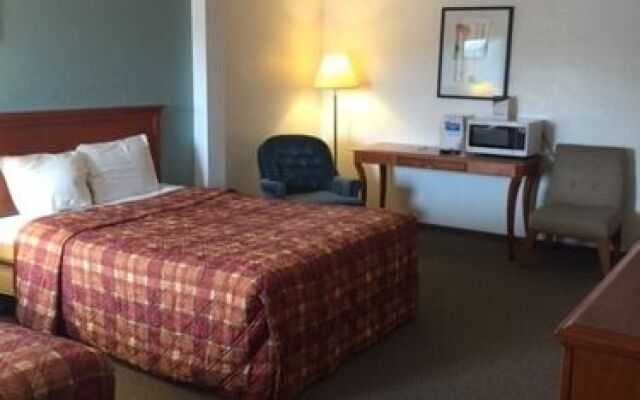 Rodeway Inn & Suites