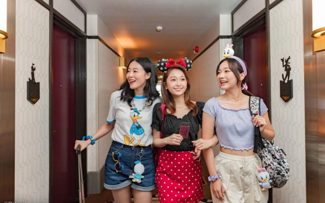 Disney's Hollywood Hotel