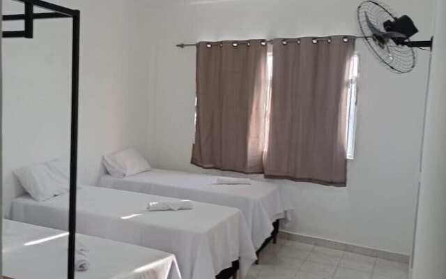 Angelus Hotel & Estacionamento