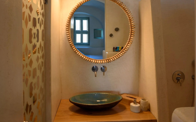 Potamos Luxury House