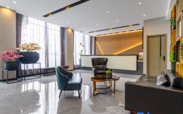 Homeinn Selected Hotel (Qingdao Xiaomaidao Qingdao University)