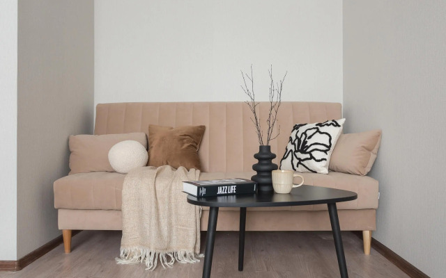 Две Подушки на улице Петина 25