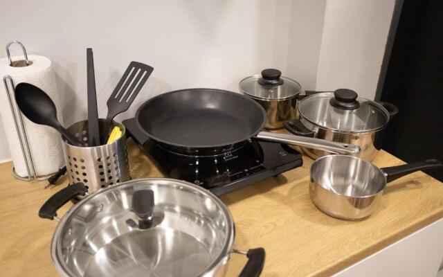 U3 Large 2 Bedroom Full kitchen near BTS Udomsuk