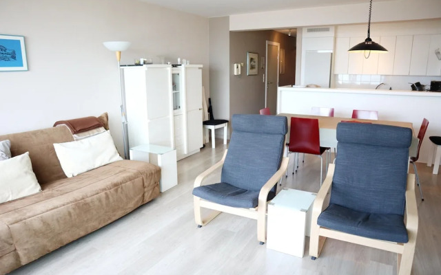 Apartment in Nieuwpoort With Stunning Sea Views